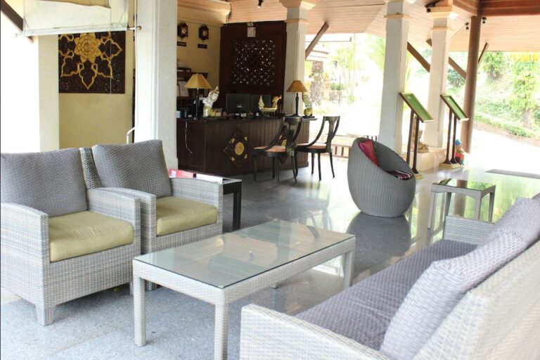 Palm Beach Resort; Khao Lak