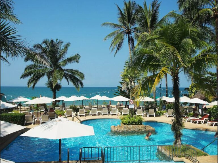 Palm Beach Resort; Khao Lak
