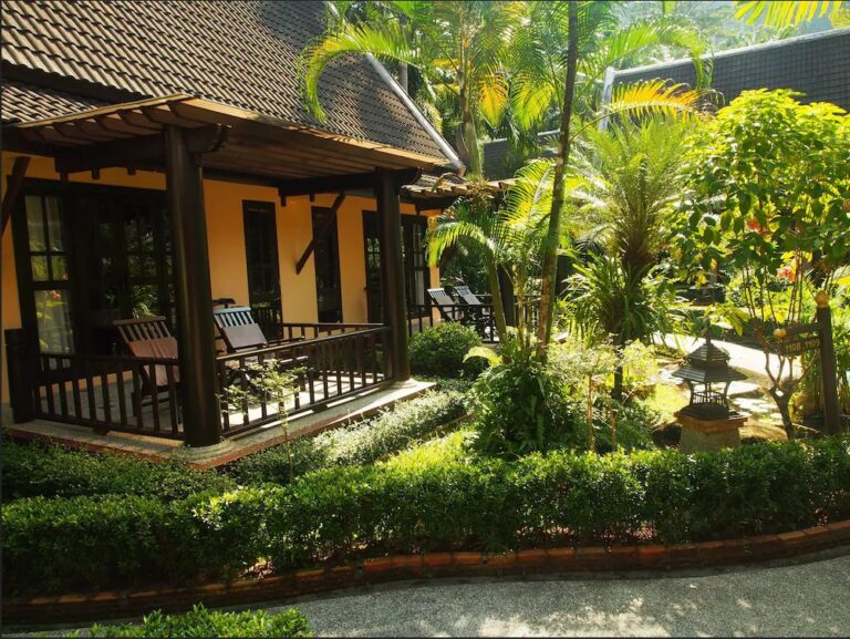 Palm Beach Resort; Khao Lak