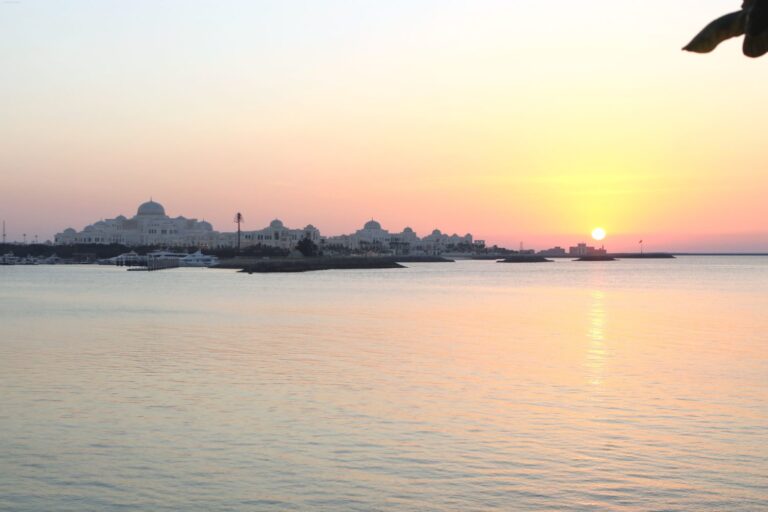 Sonnenuntergang in Abu Dhabi Dubai VAE