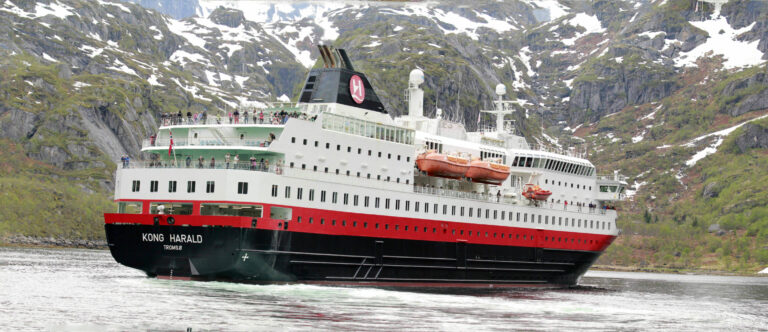 Norwegen, Kong Harald im Trollfjord 2013