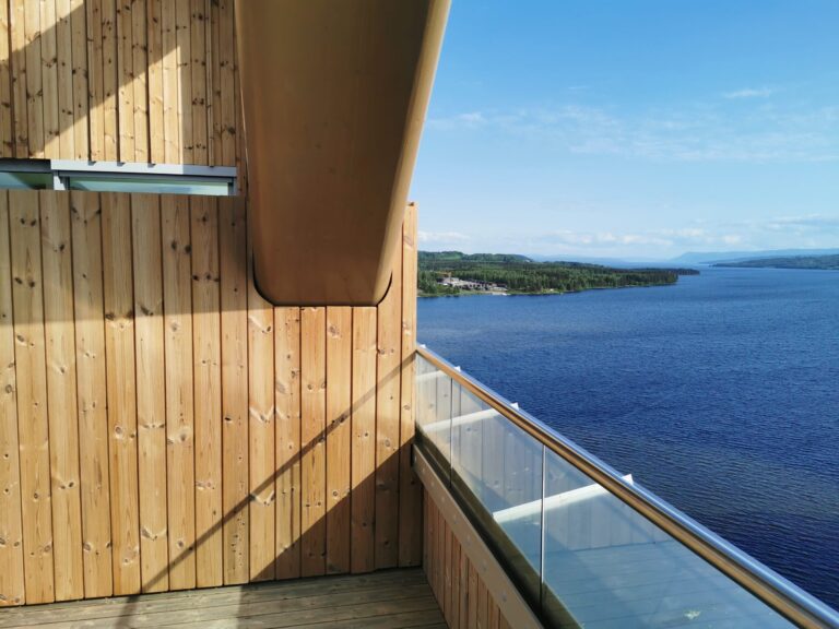 Holzhotel Brumunddal Mjøstårnet