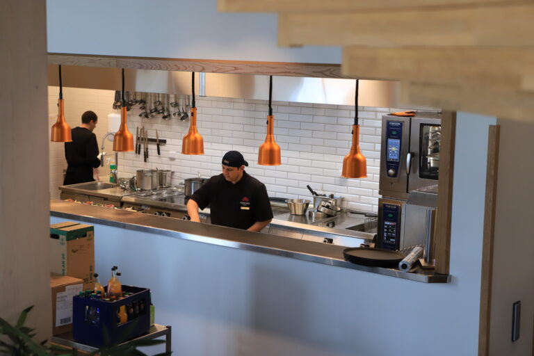Holzhotel Brumunddal, HORST REITZ HURTIGRUTEN 2019 05-06