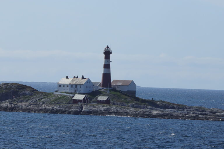 Bjørnøy Leuchtturm Nordland
