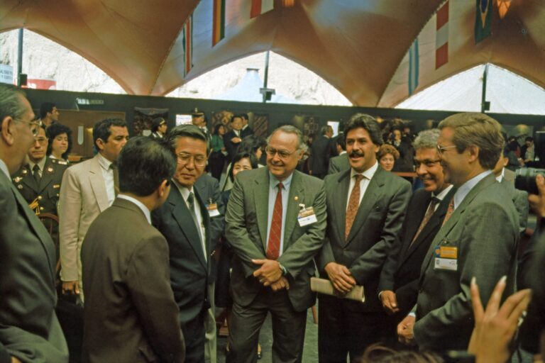 Regierung mit Präsident Fujimori, Peru Travel Markt 1993