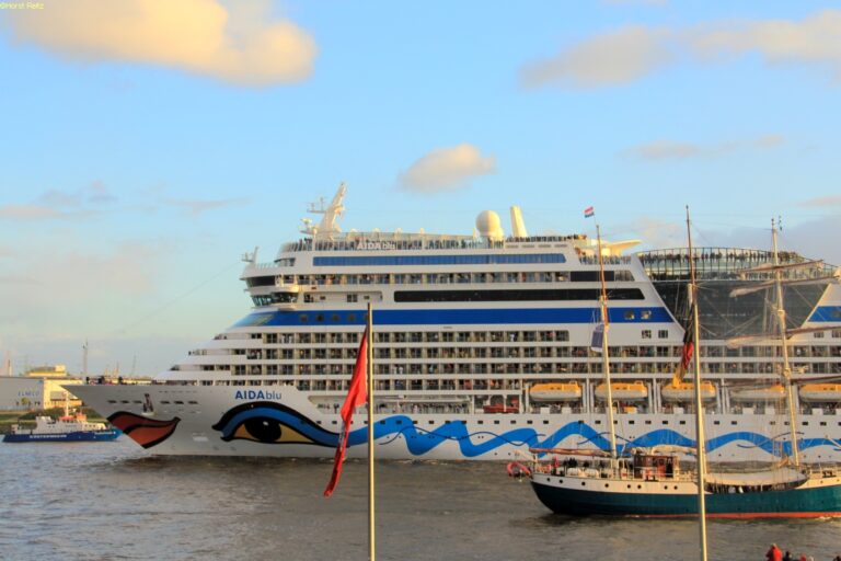 AIDAblue Kreuzfahrt Schiff