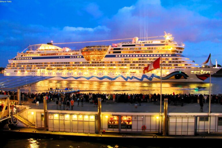 AIDAblue Kreuzfahrt Schiff