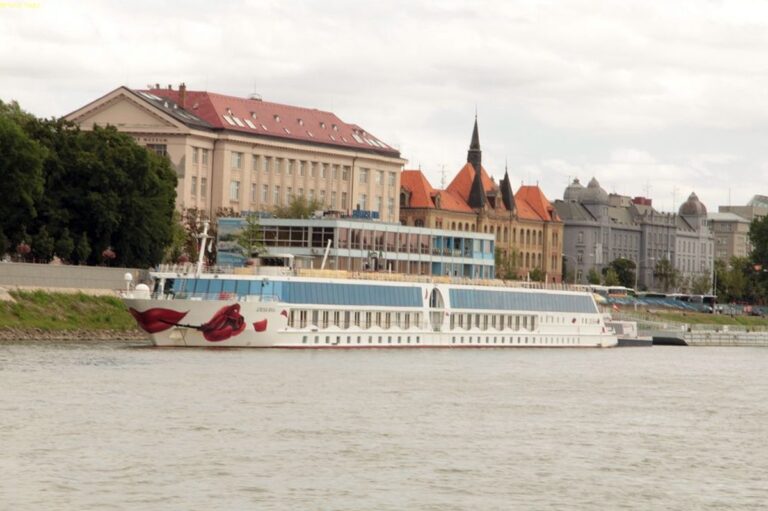 Arosa Riva Flussschiff