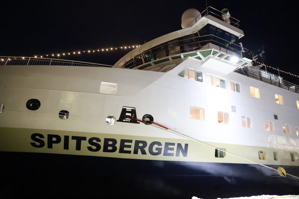 MS Spitsbergen Hurtigruten ©Horst Reitz
