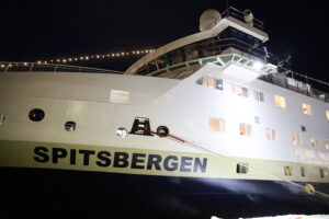 MS Spitsbergen Hurtigruten ©Horst Reitz