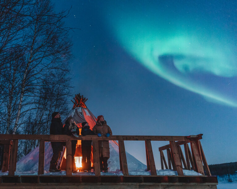 Nova Skyland Aurora Activities Rovaniemi Finnland