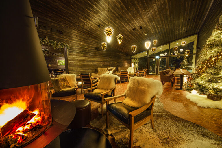 Rakas Restaurant Bar