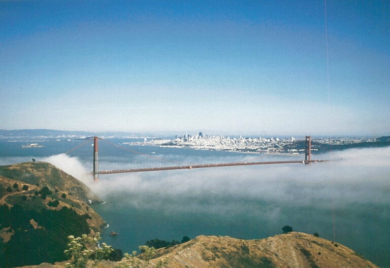 The Golden Gate Bridge in San Francisco, ©ExtraHR