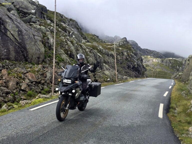 Saudafjell Roldasfjell Rogaland Motorrad ©ExtraHR