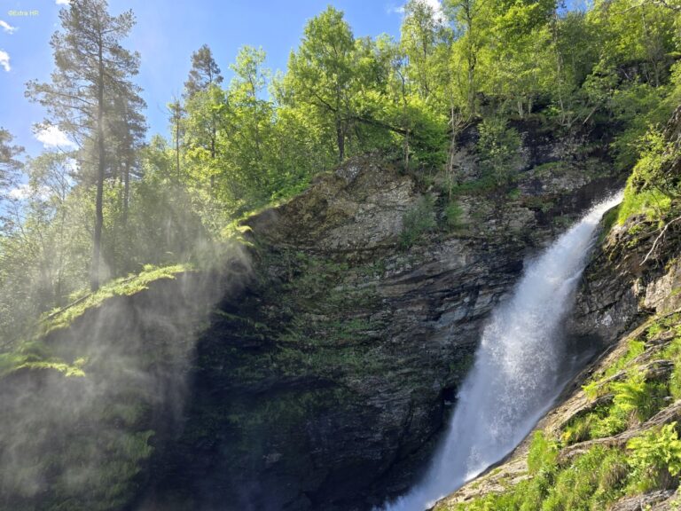 Svandalsfossen Sauda Motorrad ©ExtraHR