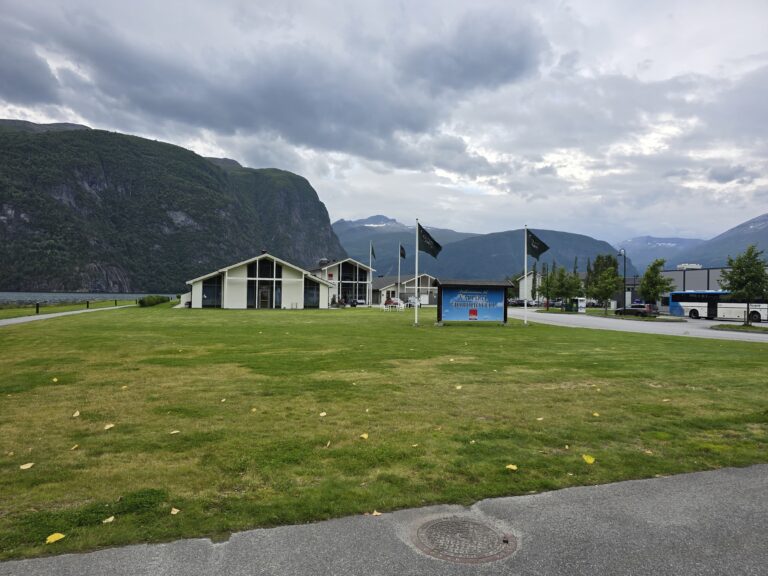 Valldal Fjord Hotel