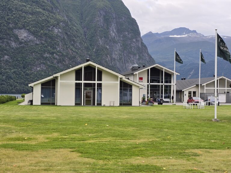 Valldal Fjord Hotel