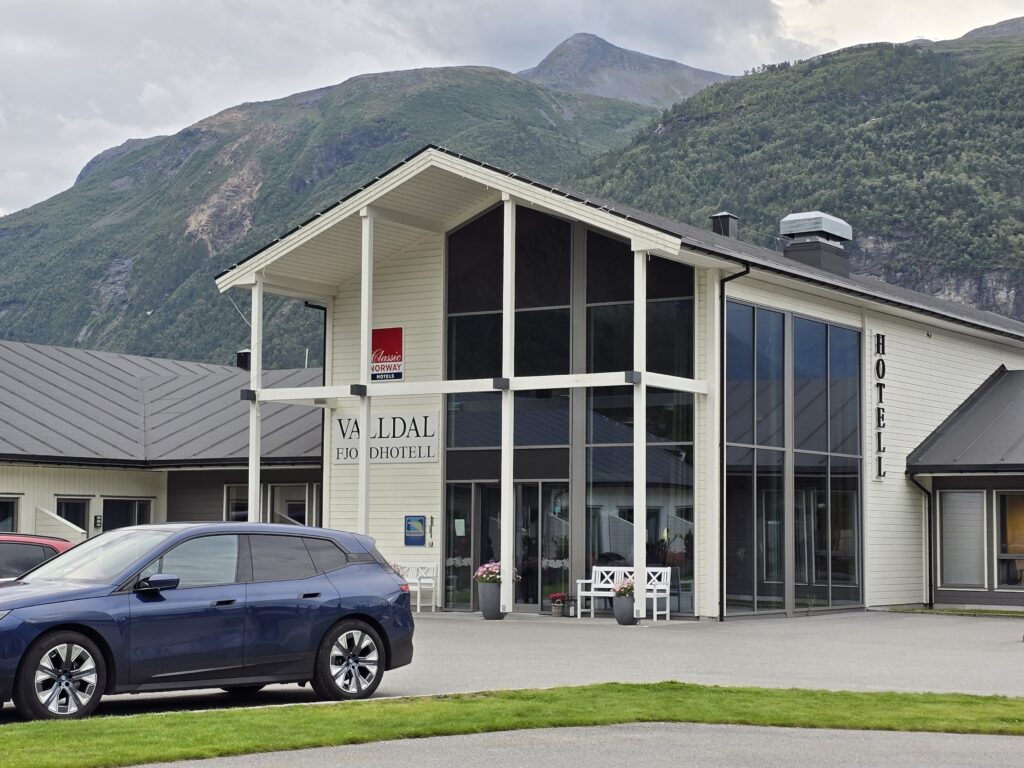 Valldal Fjord Hotel