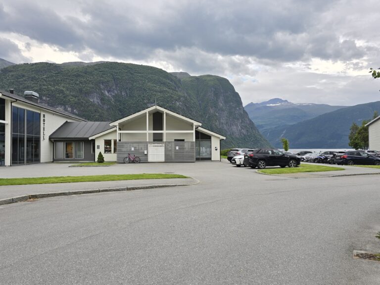 Valldal Fjord Hotel