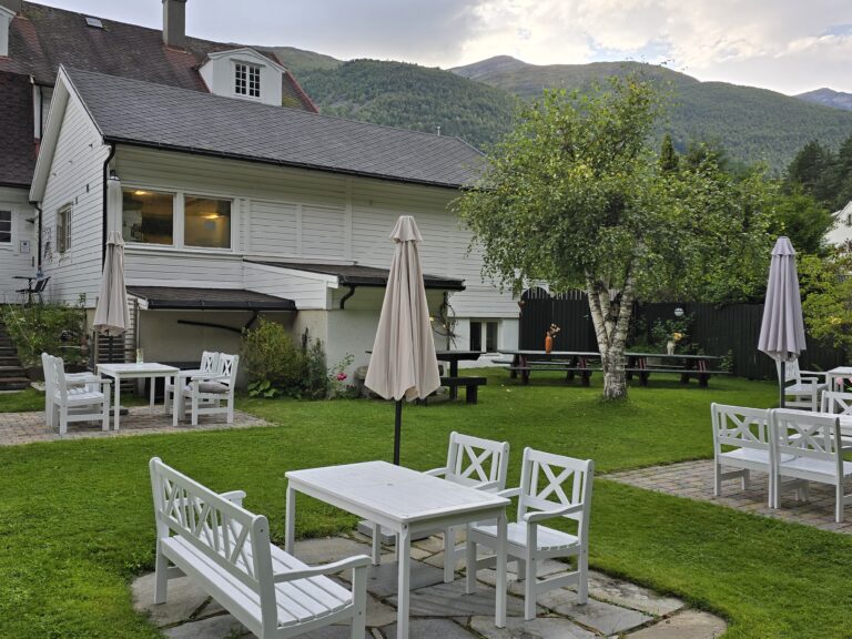 Valldal Fjord Lodge Valldal