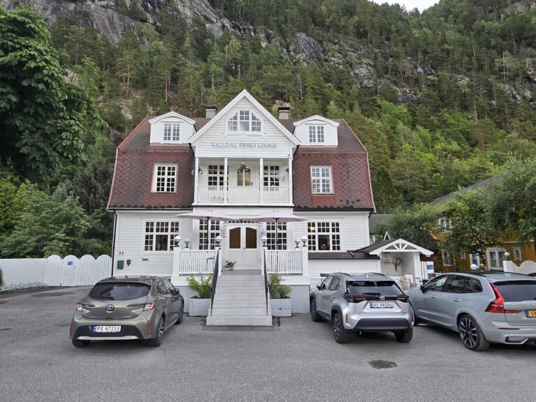 Valldal Fjord Lodge Valldal