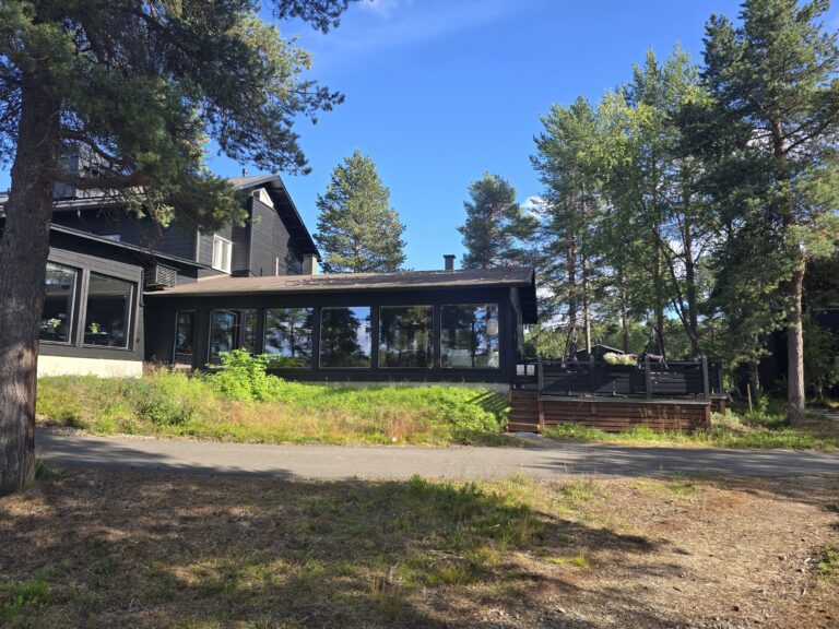 Wilderness Hotel Juutua Inari