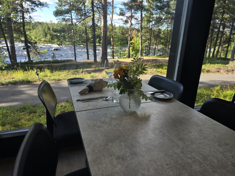 Wilderness Hotel Juutua Inari