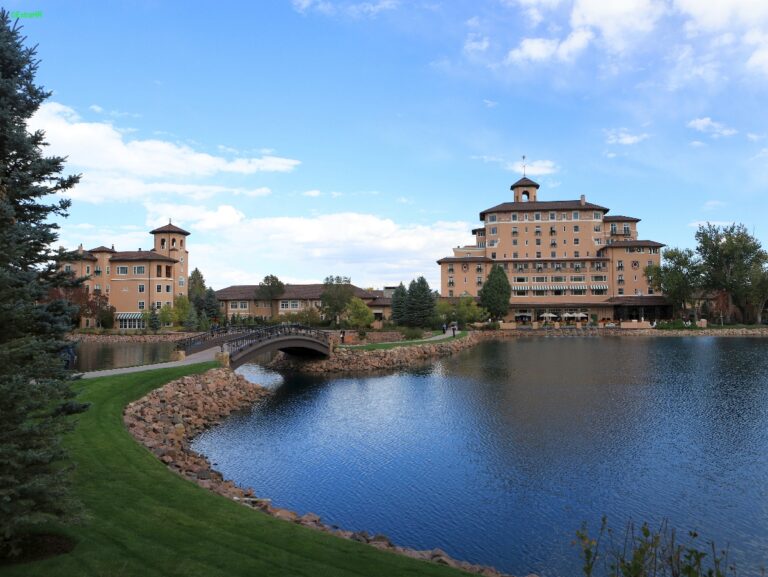 Colorado Springs The Broadmore ©ExtraHR 101