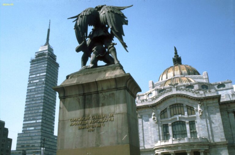 Mexico ©ExtraHR 105