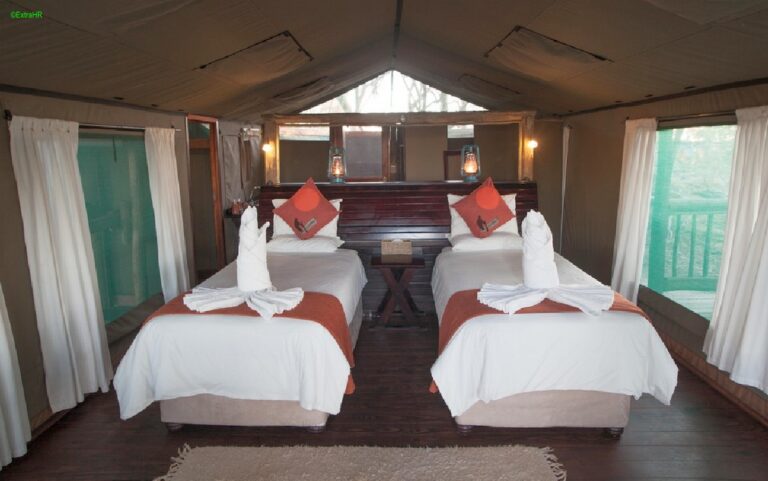 Moremi Crossing Camp Isl Nitswi 103 ©ExtraHR