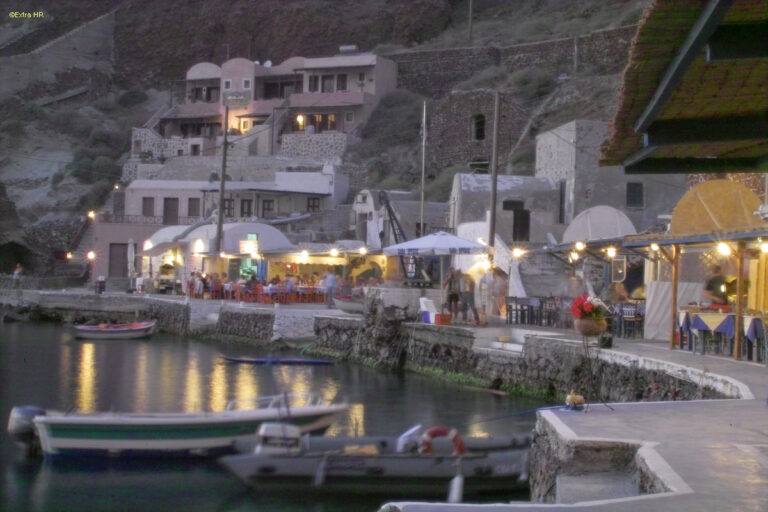 Santorini ©ExtraHR 19