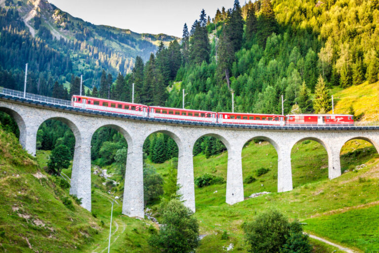 Schweiz Eisenbahn ©123RF