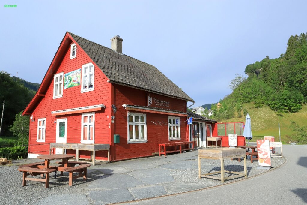 Steindalsfossen Vestlandes ©ExtraHR 101